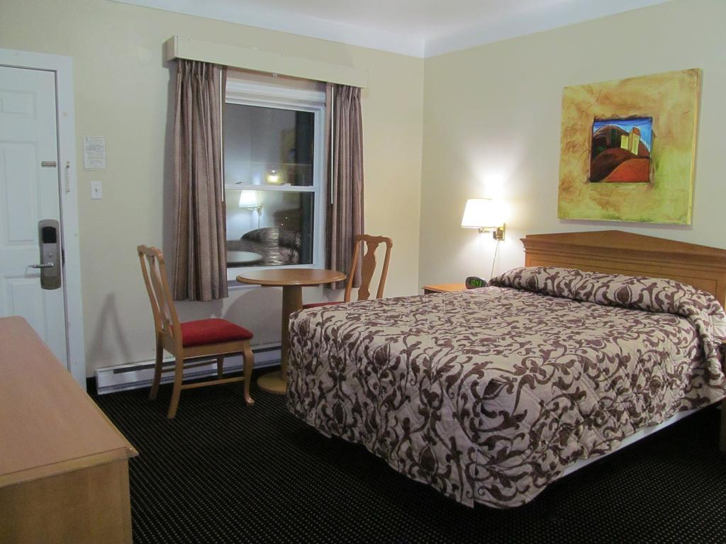 Knights Inn London Ontario Стая снимка